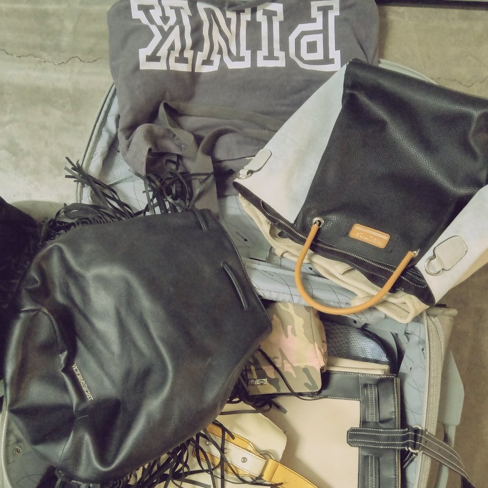 Bundle of purses